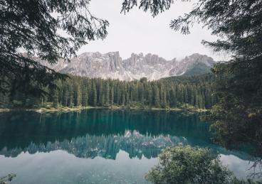 hotel-turm-umgebung-karersee-1