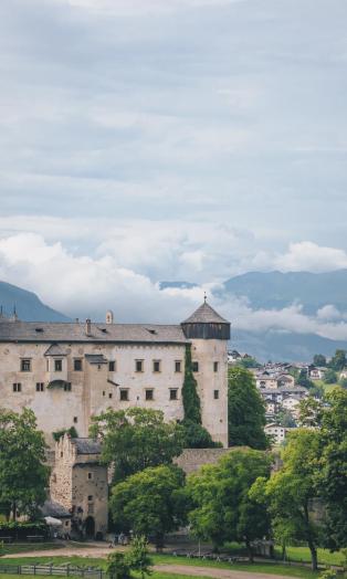 hotel-turm-umgebung-naehe-voels-3